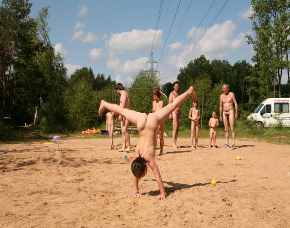 Real family naturism