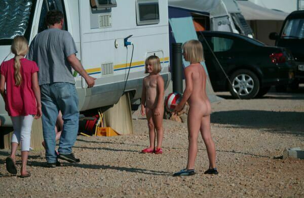 Family nudism in the cottage city