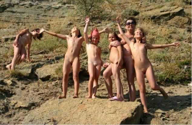 Gallery of the family nudism